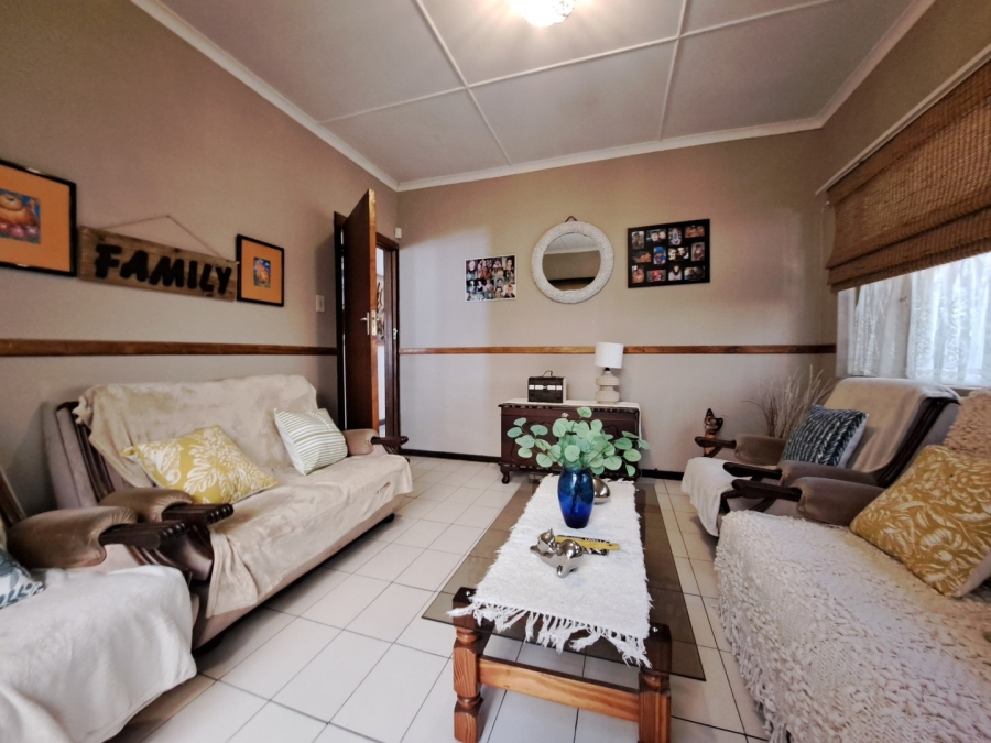 3 Bedroom Property for Sale in Summerpride Eastern Cape